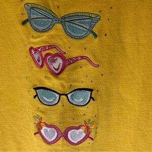 Bua Bua Yellow Top (XXL) with Embroidered Sunglasses Soooo Cute!